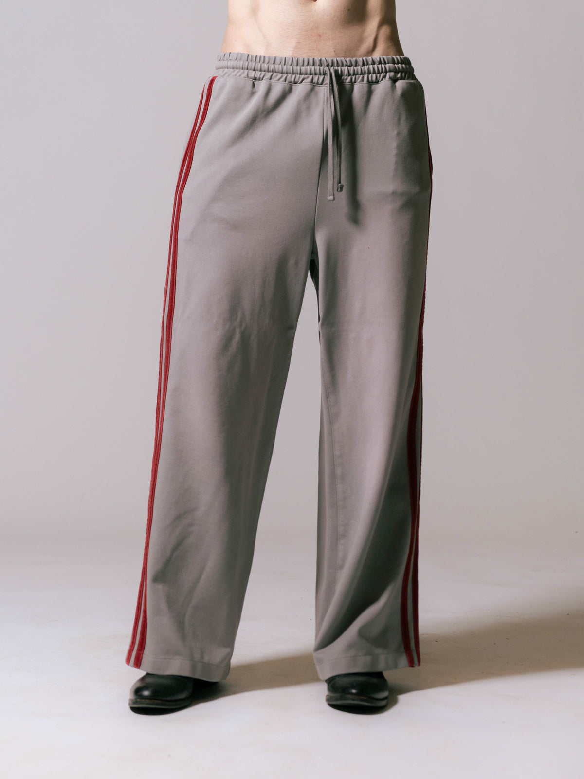 Striped Sweatpant - Grey / Red Stripe